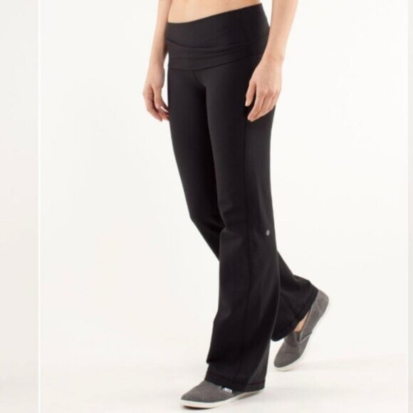 Lululemon Astro Pant Black EUC - Picture 3 of 13